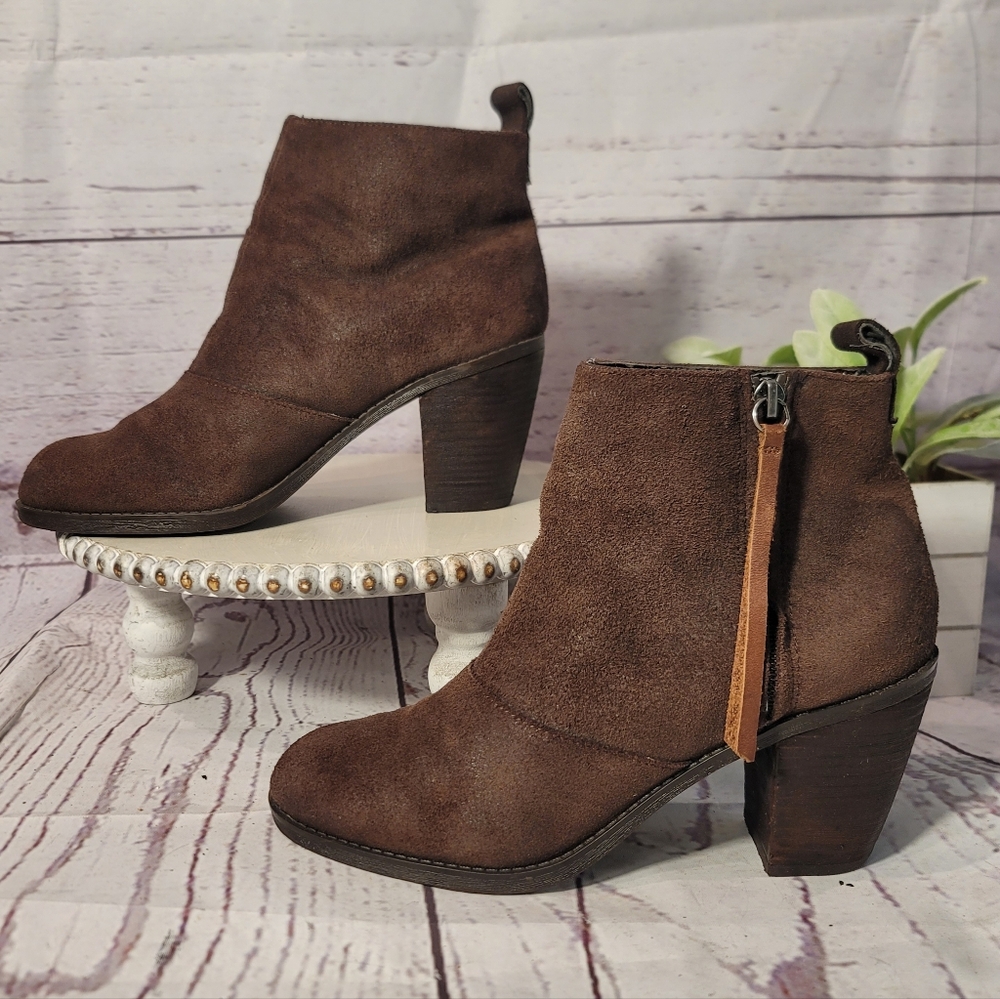Dolce Vita Joust Brown Suede Ankle Bootie Boot Size 8.5 - Picture 2 of 10
